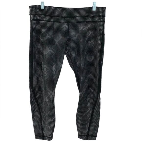 .Lululemon Pace Tight (Full-On Luxtreme)  Lights Out Black/Ravish Reptile… - Picture 8 of 14